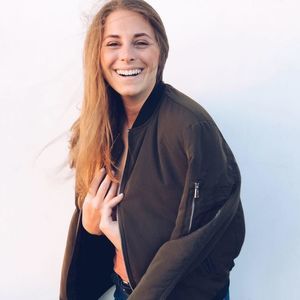 Meet your Posher, Elana